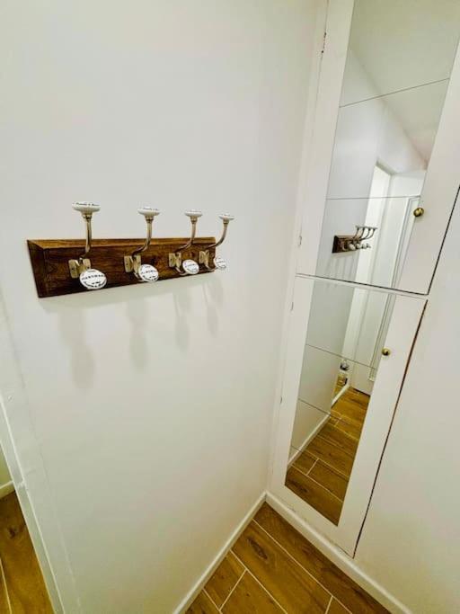 Joli Appartement Renove Incluant Parking A 10 Min De Paris Nanterre Bagian luar foto