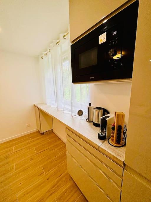 Joli Appartement Renove Incluant Parking A 10 Min De Paris Nanterre Bagian luar foto