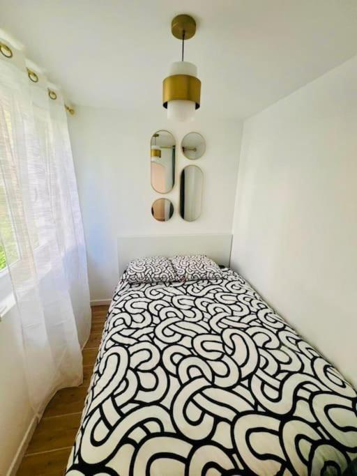 Joli Appartement Renove Incluant Parking A 10 Min De Paris Nanterre Bagian luar foto